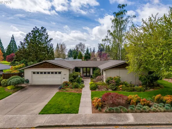 1925 NW ST ANDREWS DR, Mc Minnville, OR 97128