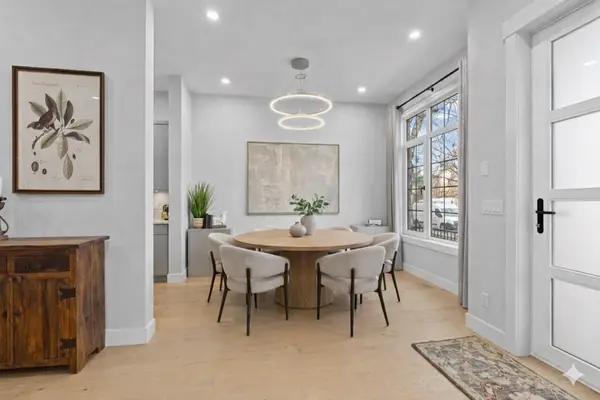 937 42 ST SW, Calgary, AB T3C 1Y9