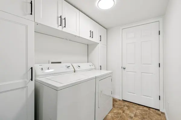 321 Windstone GDNS SW, Airdrie, AB T4B 3R5