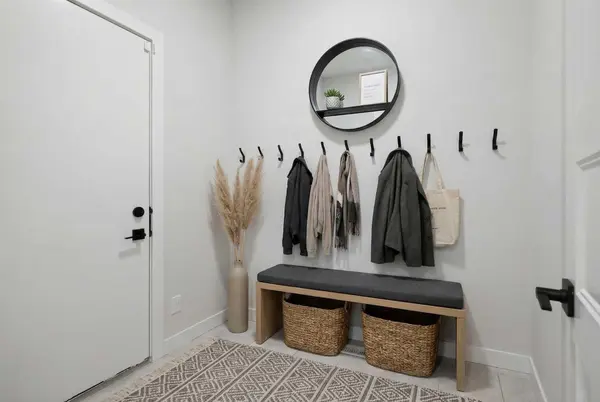 78 Silverton Glen CRES SW, Calgary, AB T2X 5C2