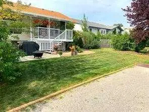 72 Owens Close, Red Deer, AB T4N 6Y2