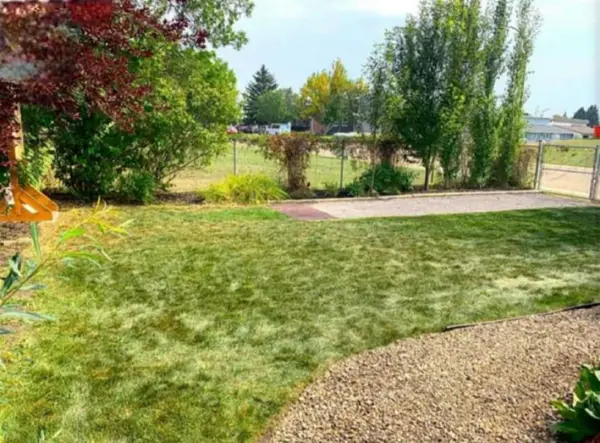 72 Owens Close, Red Deer, AB T4N 6Y2