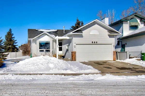 273 Woodside RD NW, Airdrie, AB T4B2C6
