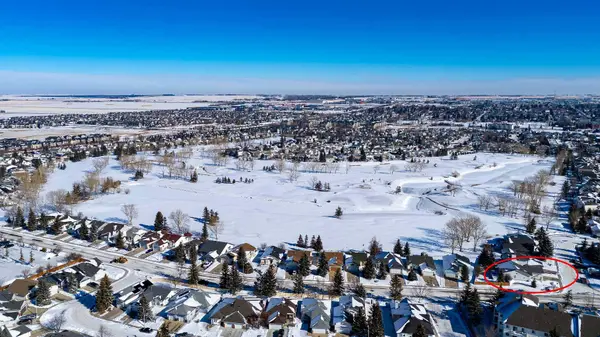 273 Woodside RD NW, Airdrie, AB T4B2C6