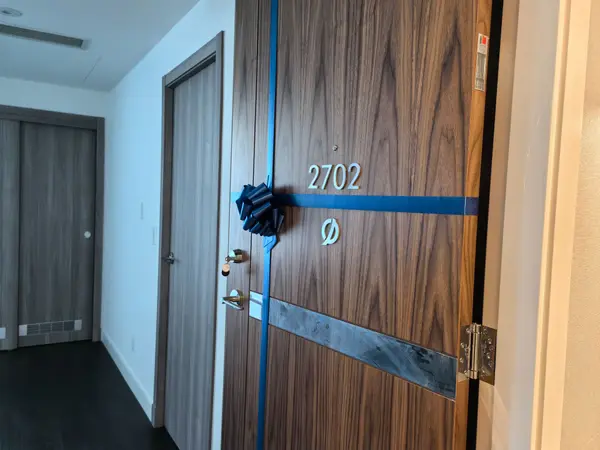 27 Mcmahon DR #2702, Toronto C15, ON M2K 0C2