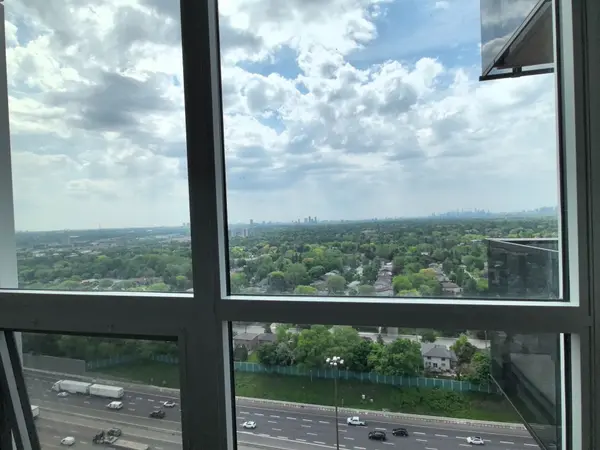 27 Mcmahon DR #2702, Toronto C15, ON M2K 0C2