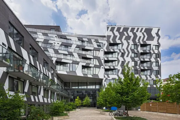 138 St Helen's AVE #Ph9, Toronto C01, ON M6H 4A1