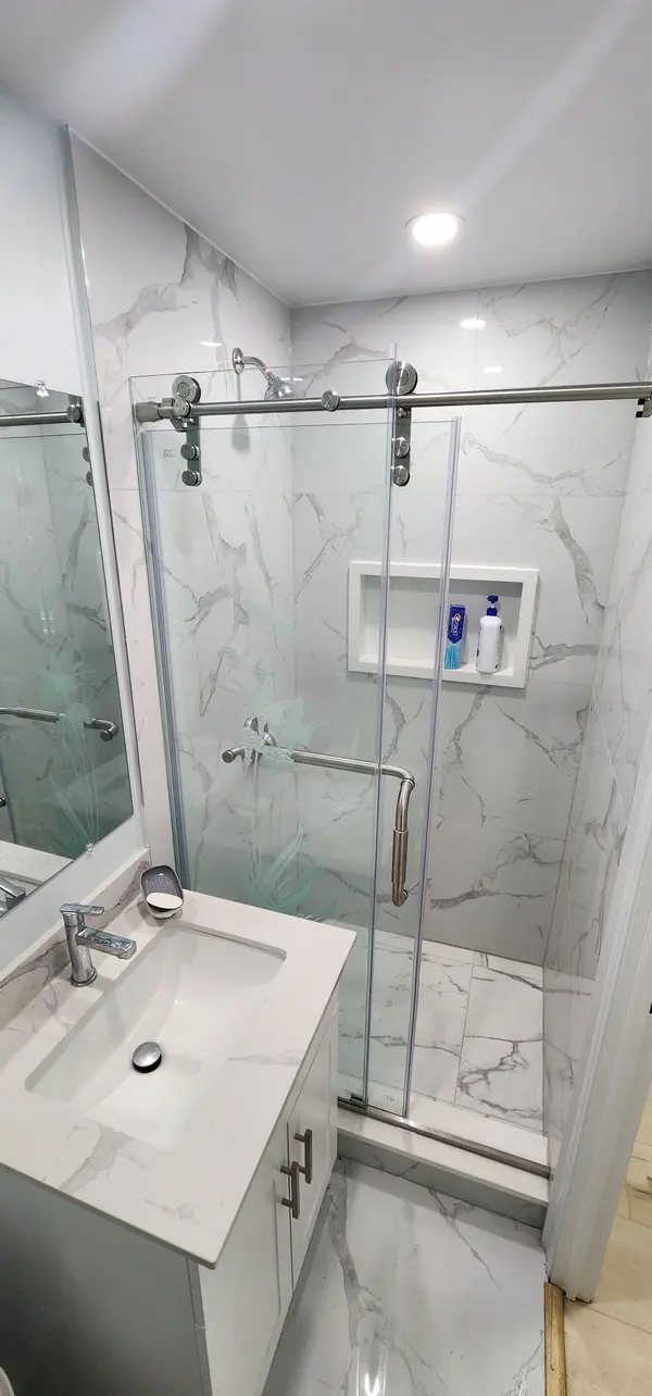 45 PINEWAY BLVD #Room1, Toronto C15, ON M2H 1A5