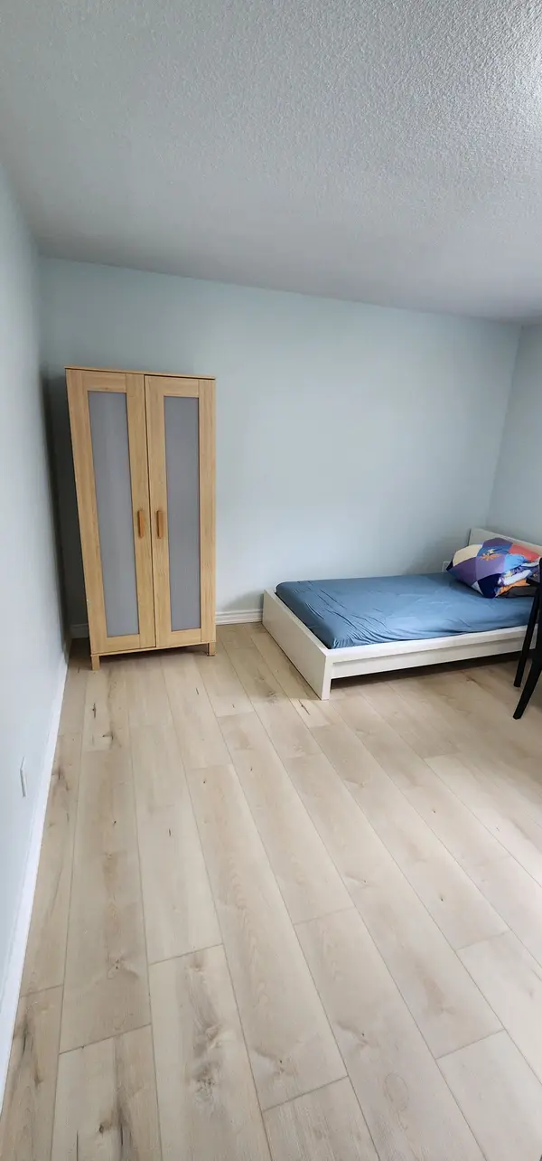 45 PINEWAY BLVD #Room1, Toronto C15, ON M2H 1A5