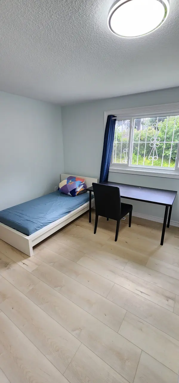 45 PINEWAY BLVD #Room1, Toronto C15, ON M2H 1A5