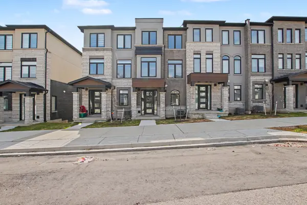 155 Equestrian WAY #33, Cambridge, ON N3E 0E9