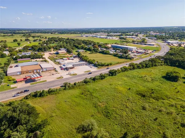 1866 E Washington Street, Stephenville, TX 76401