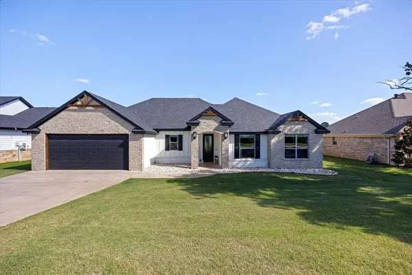 9012 Parkview Circle, Tolar, TX 76476
