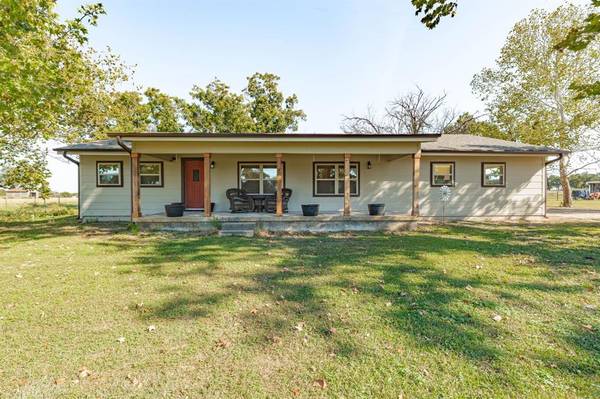 551 County Road 416, Comanche, TX 76442
