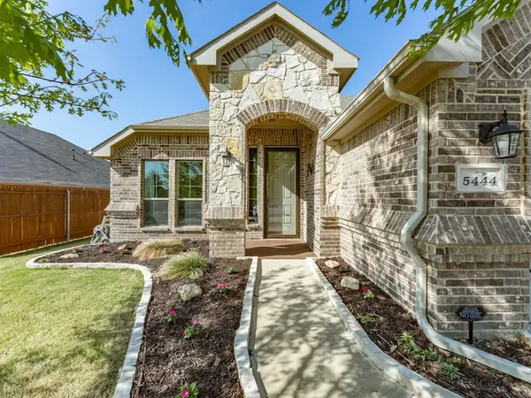 5444 Quiet Woods Trail, Fort Worth, TX 76123