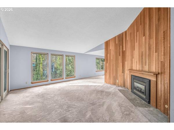 6630 SW VENTURA DR, Tigard, OR 97223