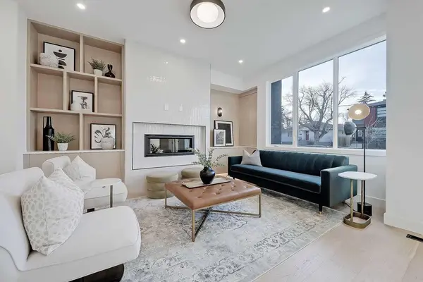 2216 35 ST SW, Calgary, AB T3E 2X8