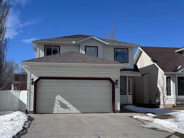 39 Arbour Ridge Mews NW, Calgary, AB T3G 3Z3