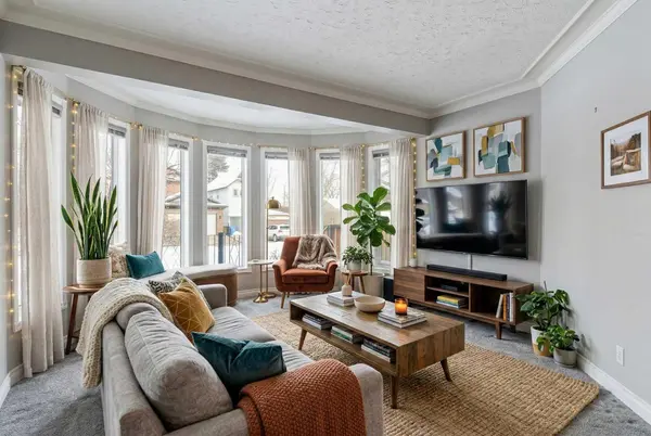 613 25 AVE NE, Calgary, AB T2E 1Y6