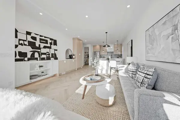 1524 29 AVE SW #1, Calgary, AB T2T 1M3