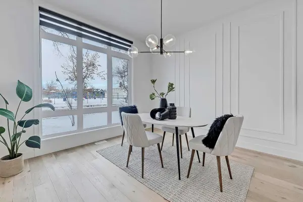 523 55 AVE SW, Calgary, AB T2V 0E9