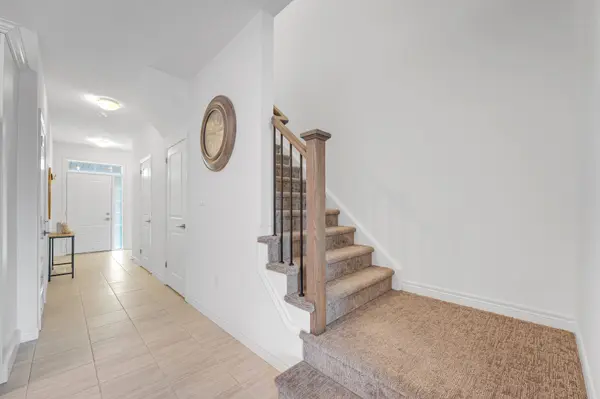 269 Watson Pkwy N #12, Guelph, ON N1E 0R3