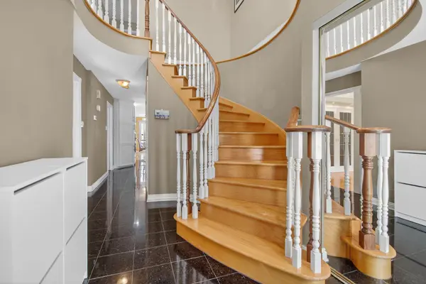 1093-B Normandy Cr. Normandy CRES, Mooneys Bay - Carleton Heights And Area, ON K2C 0L9