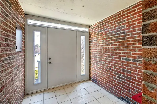 30 Dundalk DR #40, Toronto E04, ON M1P 4W1