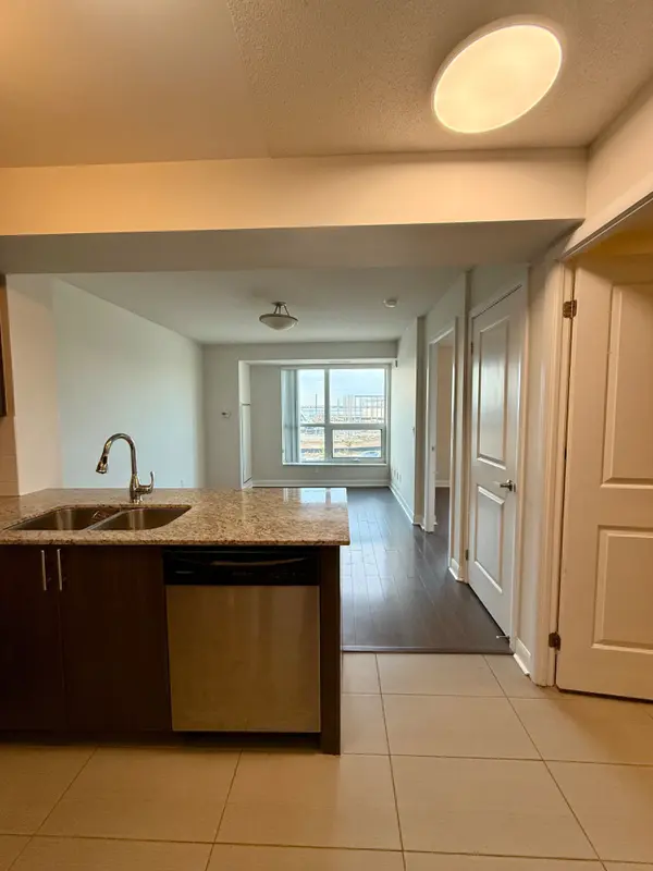 75 Norman Bethune AVE #419, Richmond Hill, ON L4B 0B6