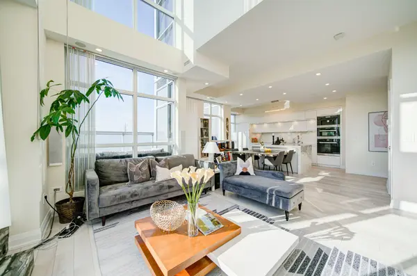 8763 Bayview AVE #507, Richmond Hill, ON L4B 3V1