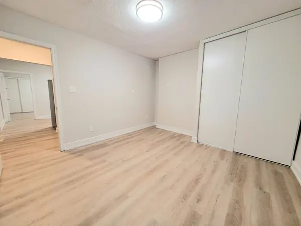 1371 King ST W #101, Toronto W01, ON M6K 1H4