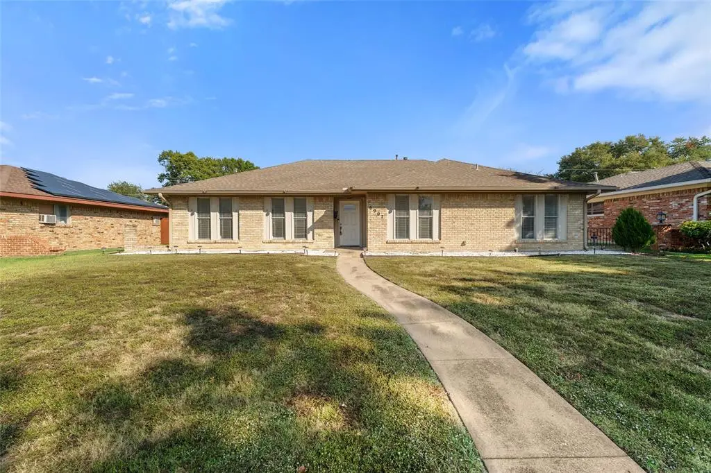 6907 Pickrell Drive, Dallas, TX 75227