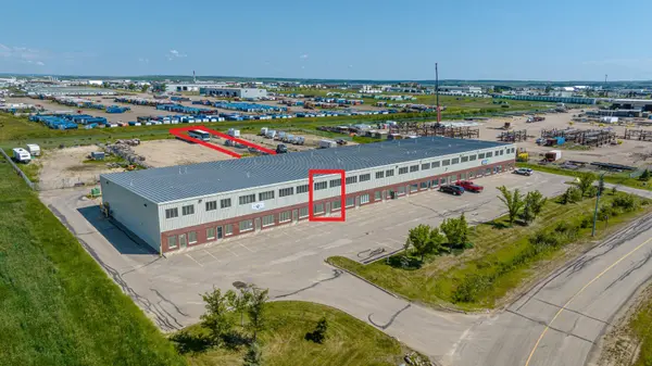 10322 74 AVE #17, Clairmont, AB T8X 5A7