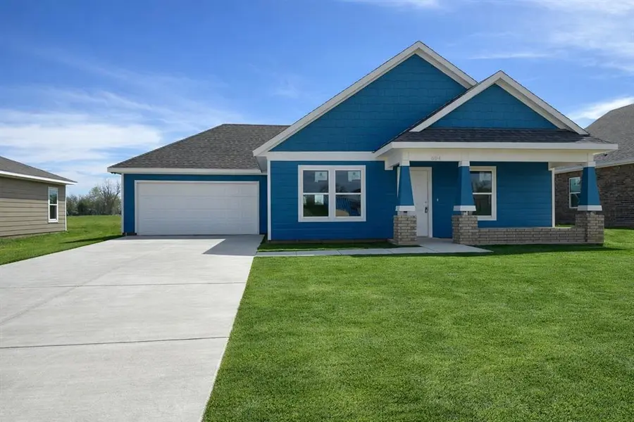 604 Crockett Drive, Cleburne, TX 76033