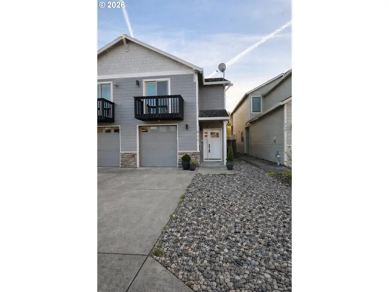 808 KING DR, Rainier, OR 97048