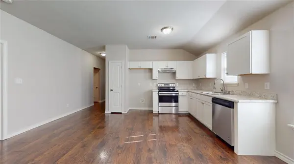 2104 Daniel Street, Fort Worth, TX 76104