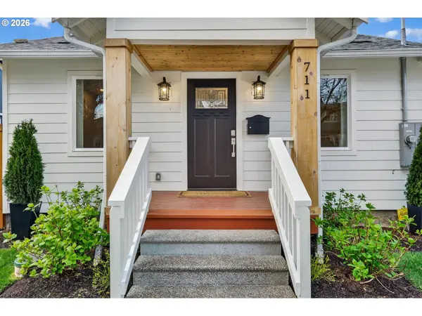 711 W 24TH ST, Vancouver, WA 98660