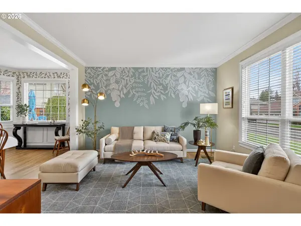 6033 SE BREWSTER PL, Milwaukie, OR 97267