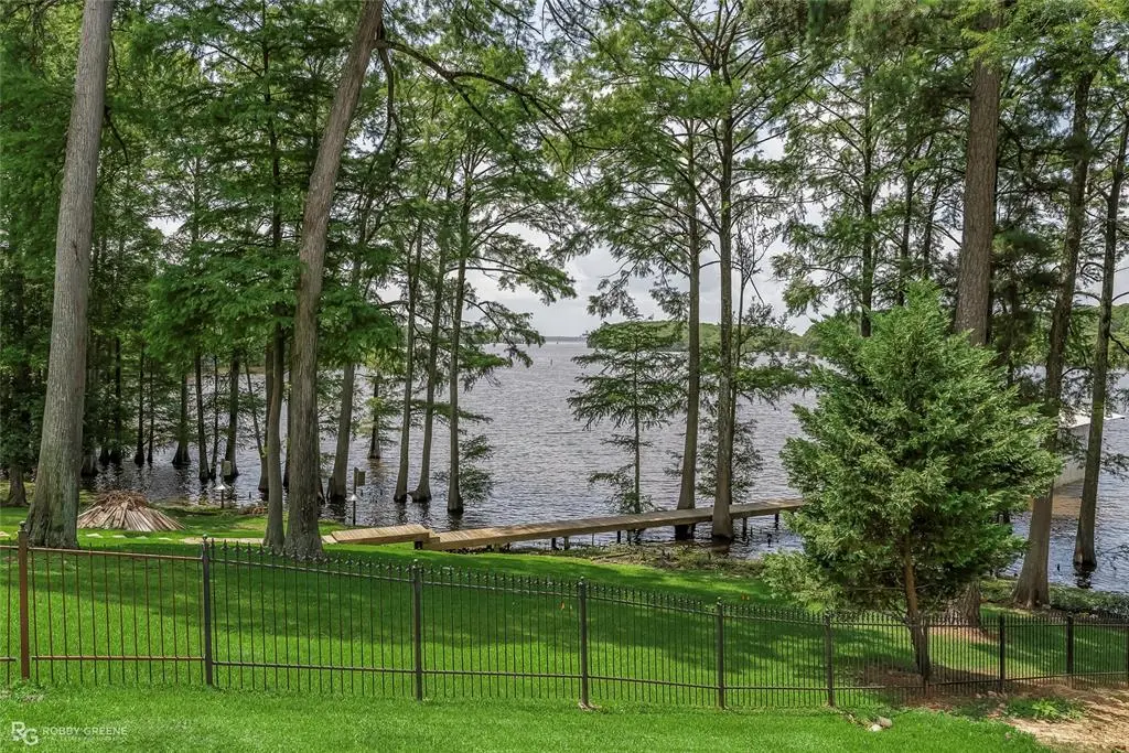 10865 Ferry Lake Road, Oil City, LA 71061