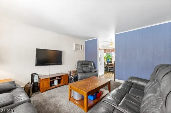 29 Park Ave, Woodbridge Twp., NJ 08830