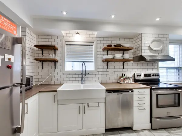 183 Madison AVE, Toronto C02, ON M5R 2S6