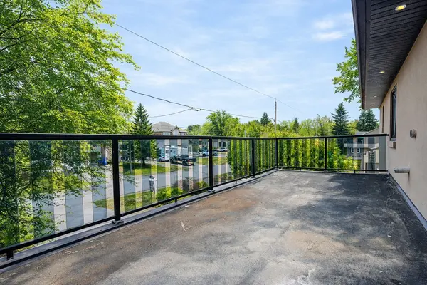 194 South Channel DR, Georgina, ON L4P 2N3