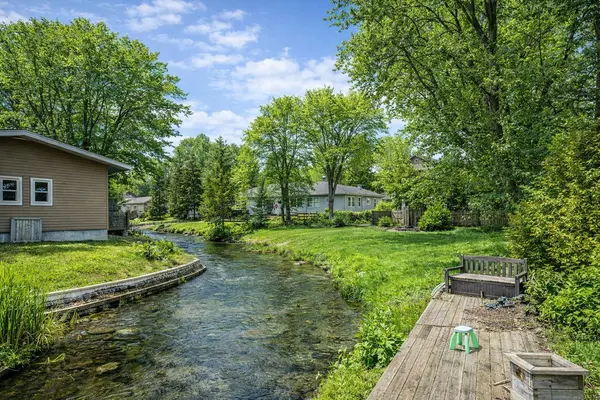 194 South Channel DR, Georgina, ON L4P 2N3