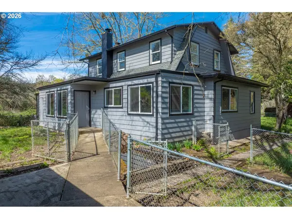 1355 DAYS CREEK CUTOFF RD, Myrtle Creek, OR 97457