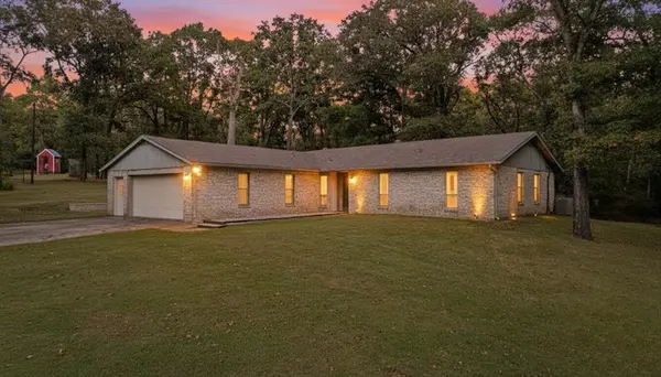 393 VZ County Road #4125, Canton, TX 75103