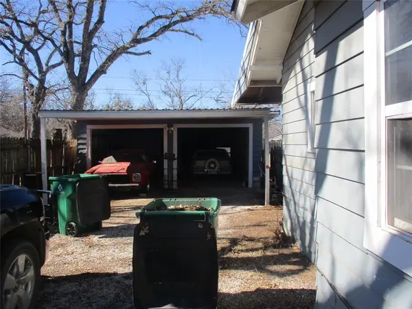 205 S Oaklawn, Eastland, TX 76448