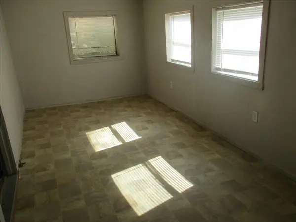 406 N Daugherty, Eastland, TX 76448