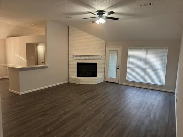 1401 Flameleaf Drive, Allen, TX 75002