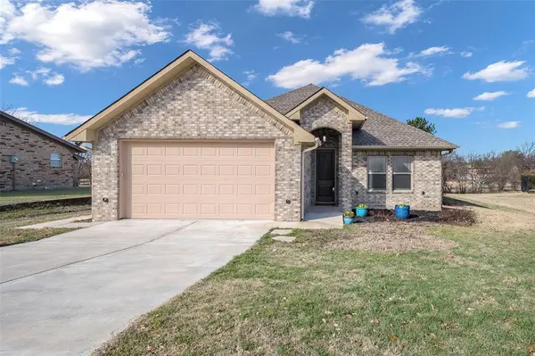1021 N Maple Street, Muenster, TX 76252