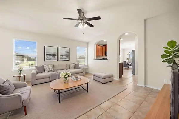 101 Plata Lane, Jarrell, TX 76537